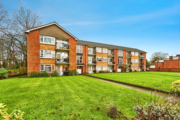 1 Bedroom Flat For Sale In Sutton Road, Walsall, West Midlands, WS1