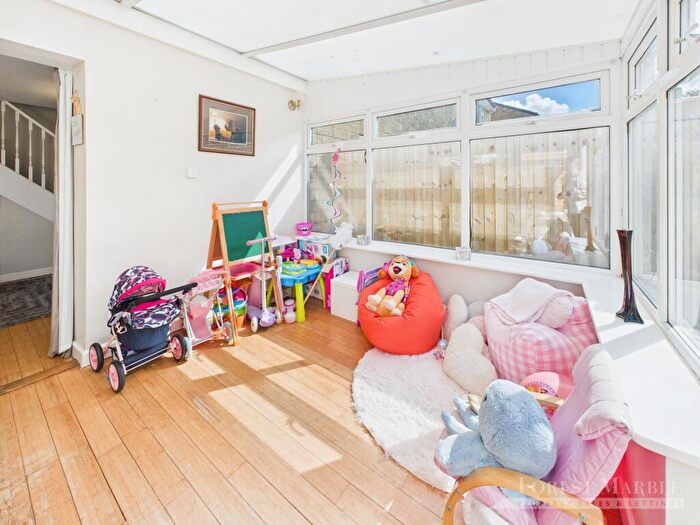 3 Bedroom Terraced House For Sale In Westwood Drive, Frome, BA11