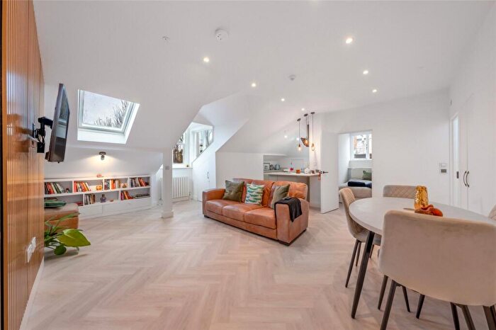 1 Bedroom Apartment To Rent In Belsize Avenue, NW3
