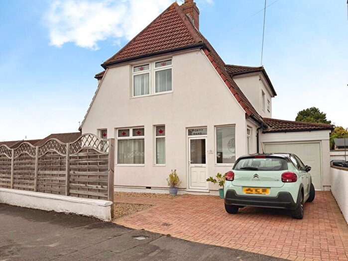 3 Bedroom Detached House For Sale In Ridgeway Lane, Bristol, BS14