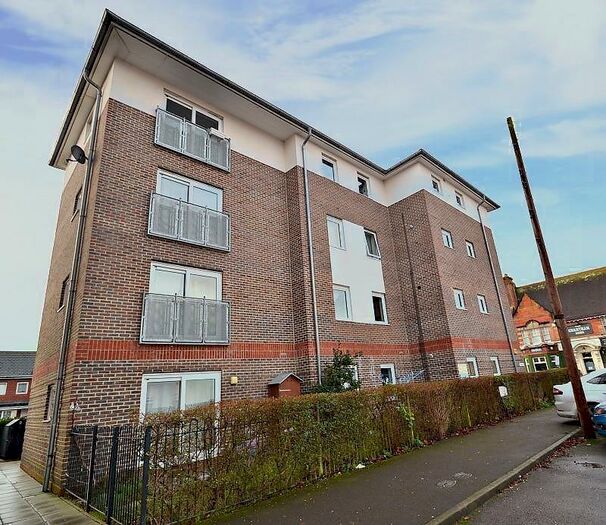 2 Bedroom Flat To Rent In Eastleigh, SO50