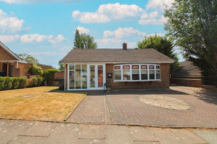 2 Bedroom Detached Bungalow For Sale In Top Hall Road, Bessacarr, Doncaster, DN4