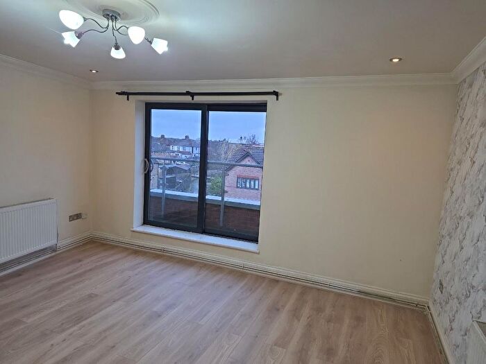 2 Bedroom Flat To Rent In Como Street, Romford, RM7