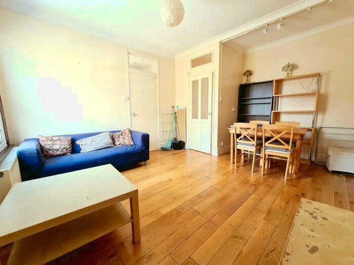2 Bedroom Flat To Rent In Mortimer Road, Islington, N1
