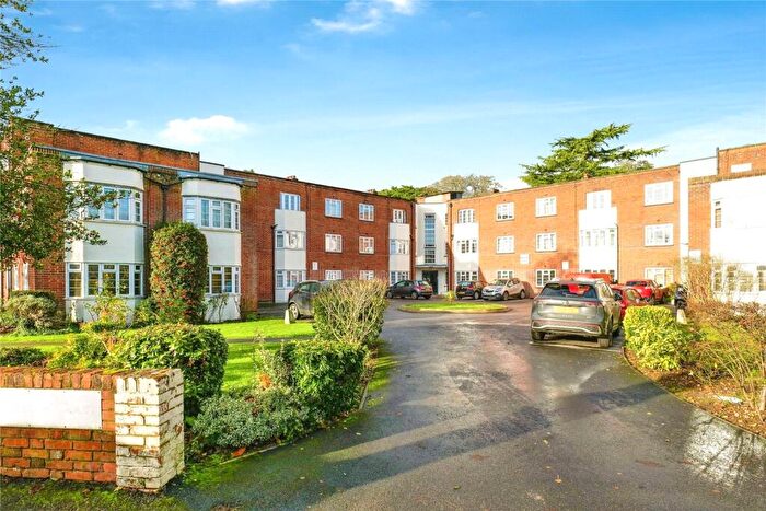 1 Bedroom Apartment For Sale In Coley Avenue, Reading, Berkshire, RG1