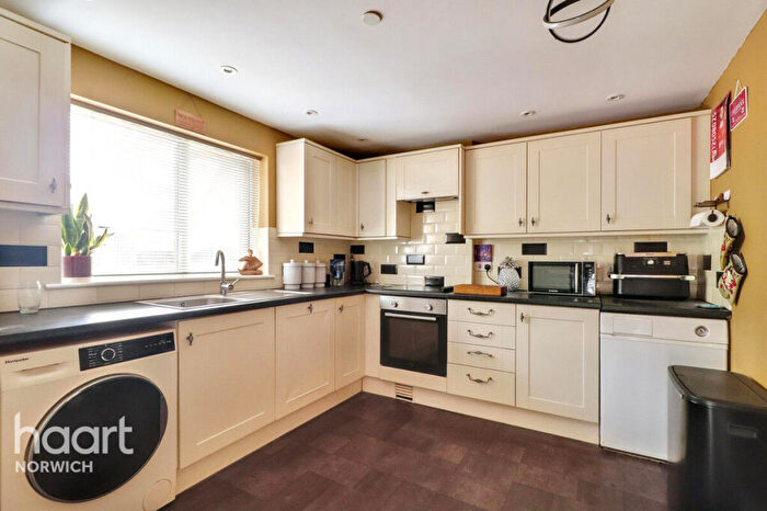 2 Bedroom Bungalow For Sale In Hastings Court, Melton Constable, NR24