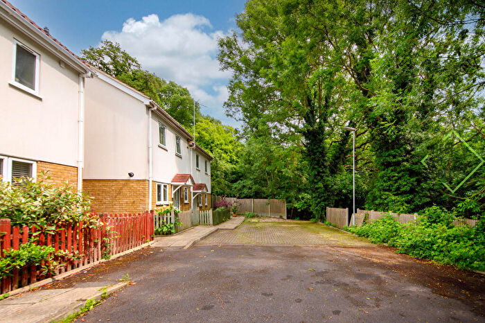 3 Bedroom Semi-Detached House For Sale In Coningsby Drive, Potters Bar, Hertfordshire, EN6