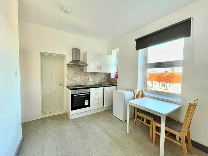 Studio To Rent In Newcombe Park, Wembley, HA0