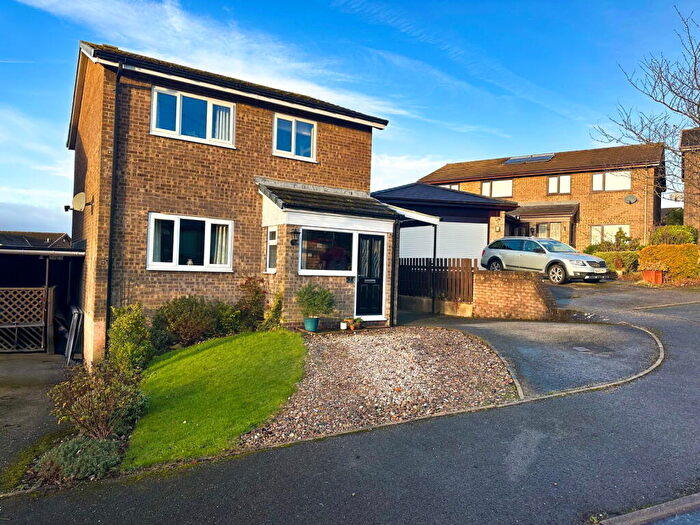 3 Bedroom Detached House For Sale In Grasmere Close, Penistone, Sheffield, S36