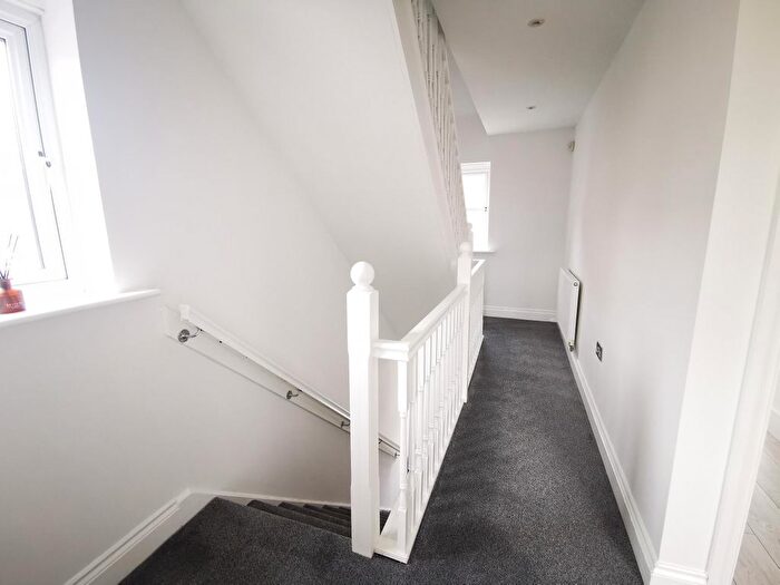 4 Bedroom Town House To Rent In Dukesfield, Shiremoor, NE27