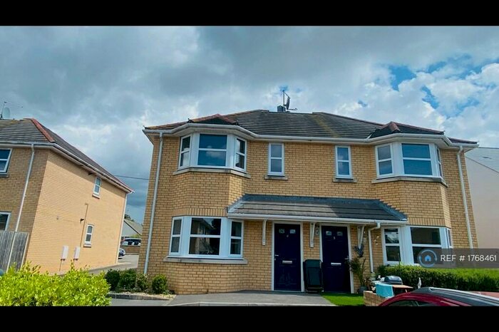 2 Bedroom Semi-Detached House To Rent In Maple Close, Poole, BH16