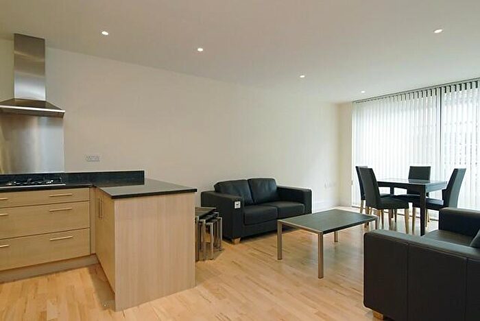 2 Bedroom Flat To Rent In Fulham Road, Chelsea, SW10