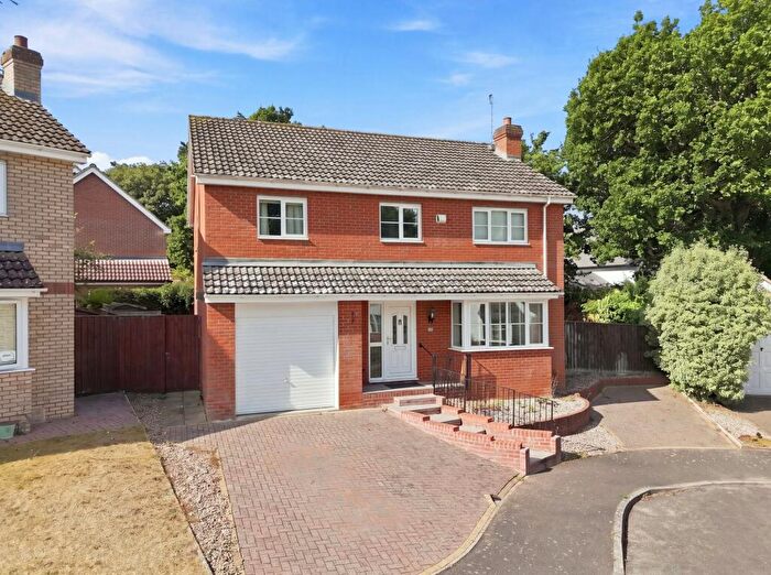 5 Bedroom Detached House For Sale In Nunn Close, Martlesham, IP12