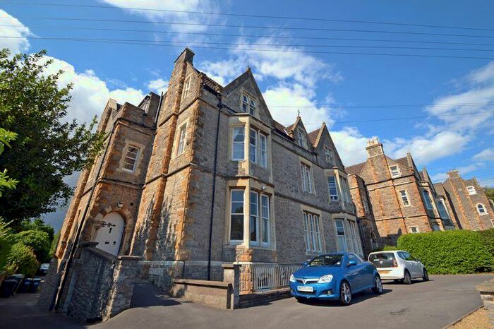 2 Bedroom Apartment To Rent In Princes Road, Clevedon, BS21