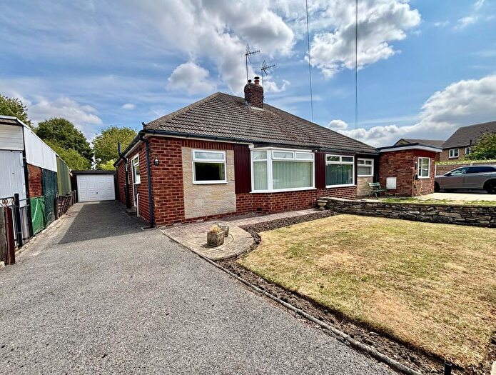 2 Bedroom Semi-Detached Bungalow For Sale In Cardinal Close, Sherburn In Elmet, Leeds, LS25