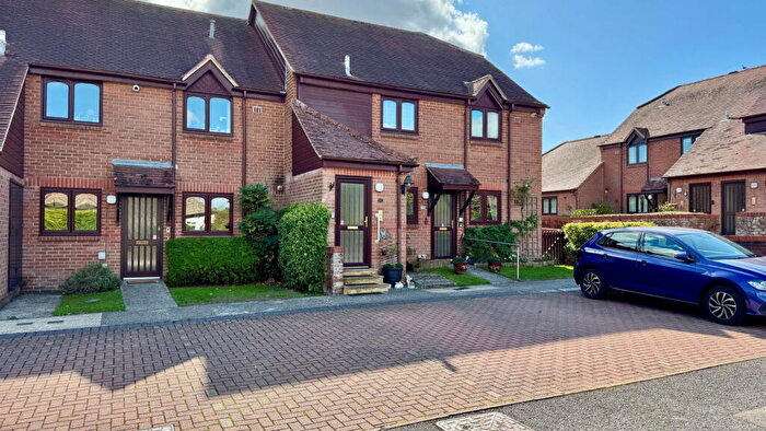 2 Bedroom Retirement Property For Sale In Marshalls Court, Speen, Newbury, RG14