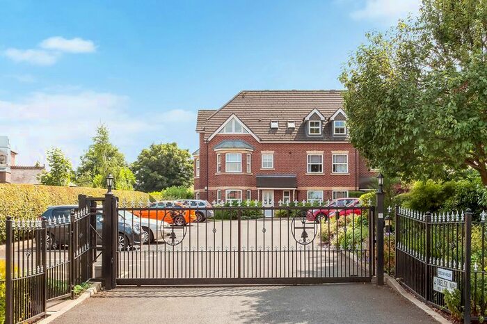 2 Bedroom Flat To Rent In Obelisk Way, Congleton CW12