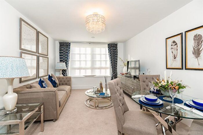 2 Bedroom Retirement Property To Rent In The Cloisters High Street, Buckinghamshire, HP16