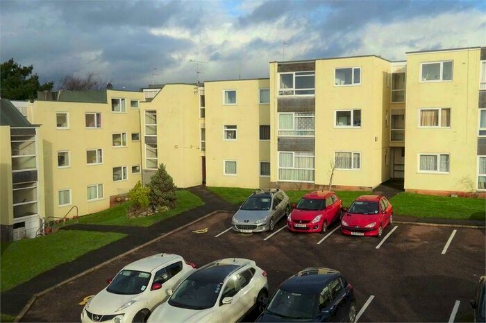 2 Bedroom Flat To Rent In Coates Road, Exeter, EX2