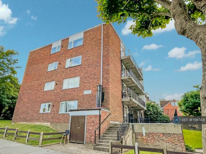 1 Bedroom Flat To Rent In Rowland Court, Croydon, CR0