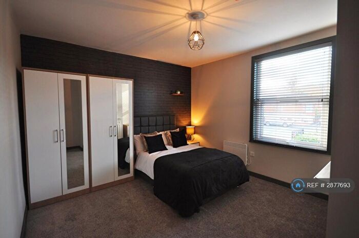 5 Bedroom Terraced House To Rent In Highfield Road, Leeds, LS13
