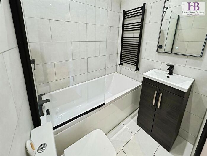 2 Bedroom End Of Terrace House To Rent In Albert Road, Queensbury, Bradford, BD13