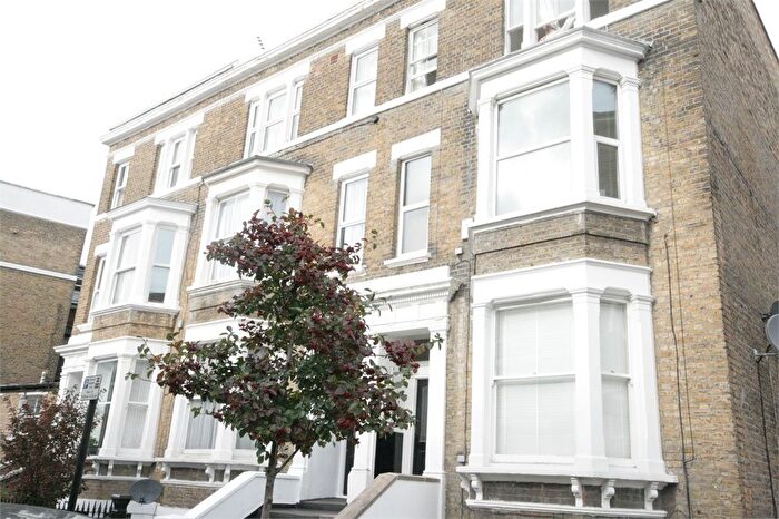 2 Bedroom Flat To Rent In Offley Road, Oval, SW9