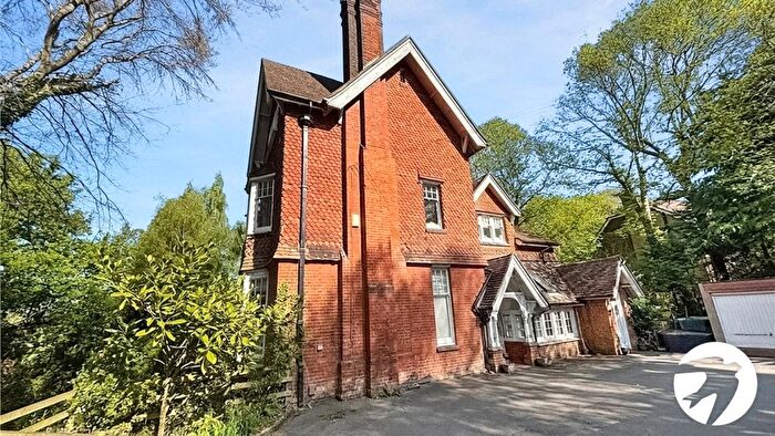 3 Bedroom Flat To Rent In Mount Harry Road, Sevenoaks, Kent, TN13