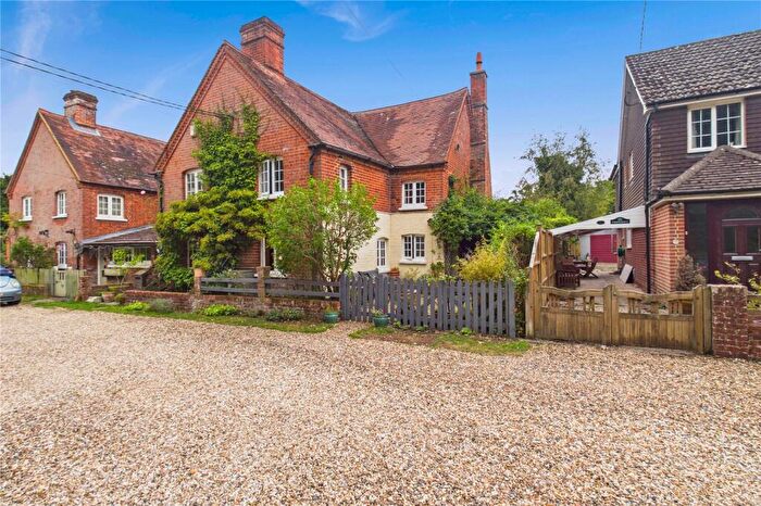 3 Bedroom End Of Terrace House For Sale In Round Oak Cottages, Reading Road, Padworth Common, Reading, RG7