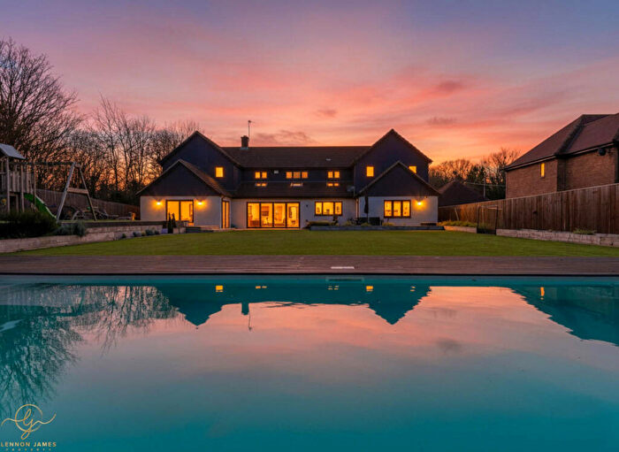 7 Bedroom Detached House For Sale In Folksworth Road, Norman Cross, PE7