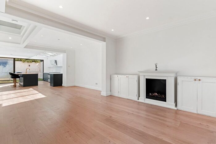 4 Bedroom Terraced House To Rent In Anselm Road, Fulham, SW6