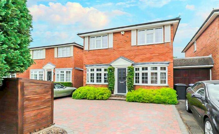 4 Bedroom Detached House To Rent In Kashmir Close, New Haw, KT15