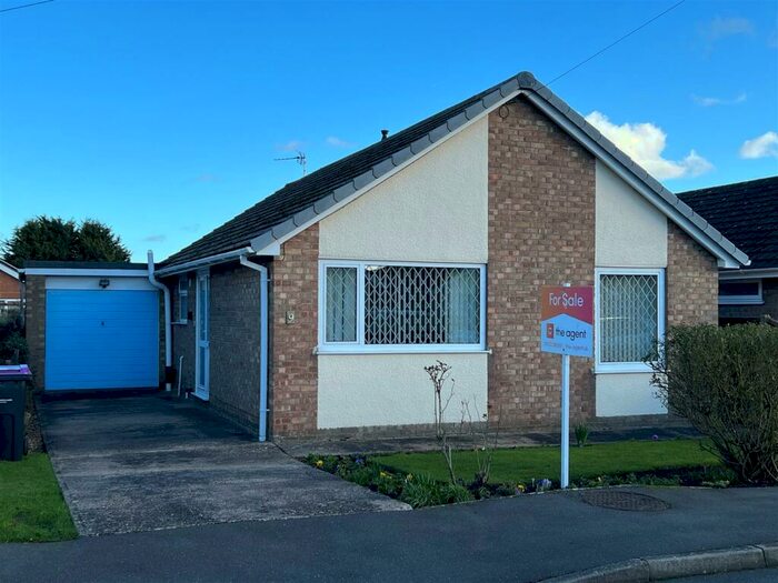 2 Bedroom Detached Bungalow For Sale In Priory Drive, Fiskerton, Lincoln, LN3