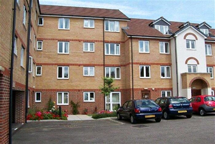 1 Bedroom Retirement Property To Rent In Riverbourne Court, Bell Road, Sittingbourne, ME10