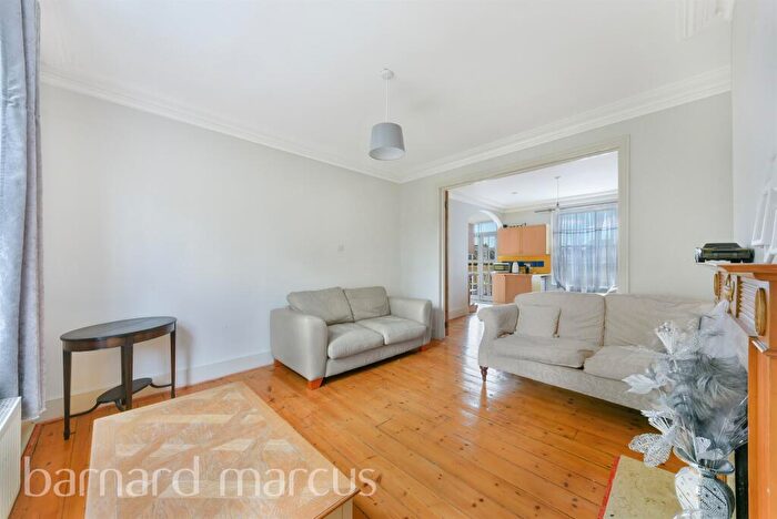 4 Bedroom Apartment To Rent In Cromwell Place, London, SW14