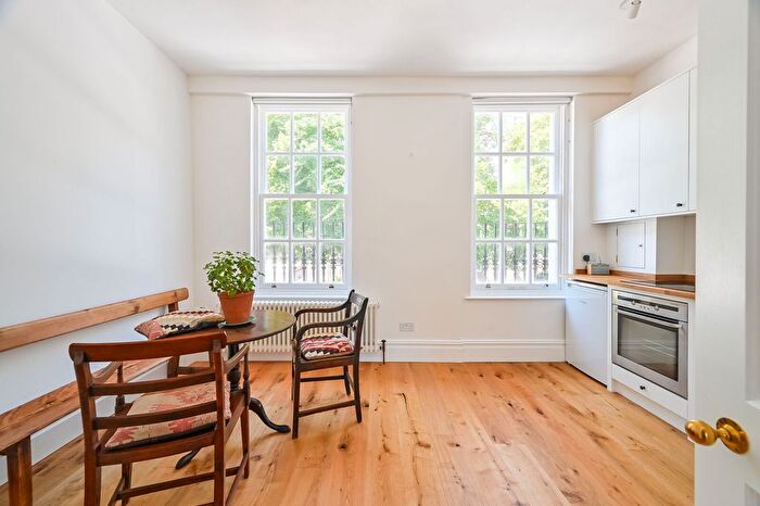 1 Bedroom Flat To Rent In Grays Inn Road, Bloomsbury, London, WC1X