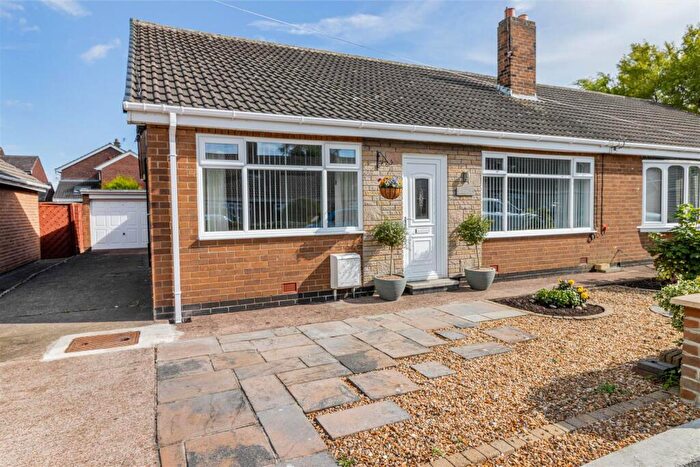 2 Bedroom Semi-Detached Bungalow For Sale In Lyndon Grove, East Boldon, NE36