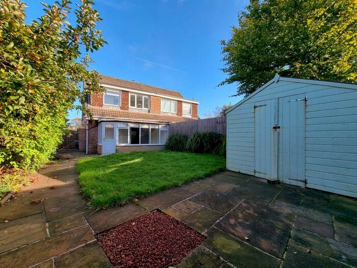 3 Bedroom Semi-Detached House To Rent In Hazelwood Drive, Hesketh Bank, Preston, PR4