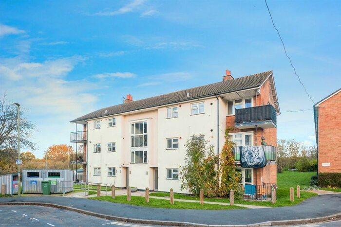 2 Bedroom Flat To Rent In Barton Road, Headington, Oxford, OX3