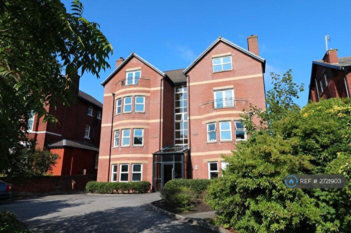 2 Bedroom Flat To Rent In Aaron Court, Southport, PR9