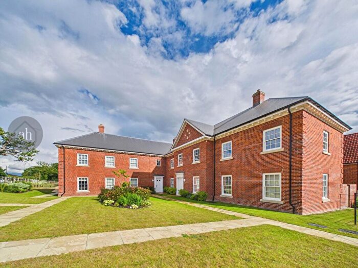 2 Bedroom Flat For Sale In Onehouse Way, Stowmarket, IP14