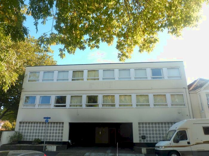 1 Bedroom Flat To Rent In Cleveland Road, Gosport, PO12