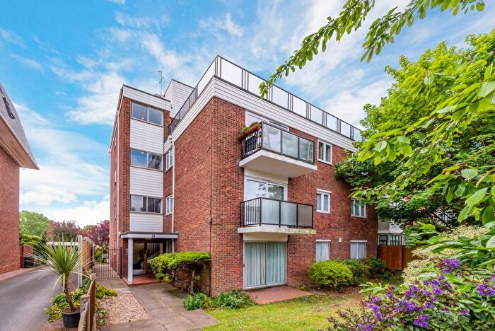 2 Bedroom Flat To Rent In Worple Road, London, SW19