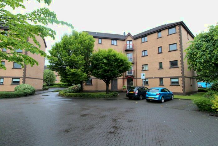 3 Bedroom Flat To Rent In Riverview Gardens, Glasgow, G5