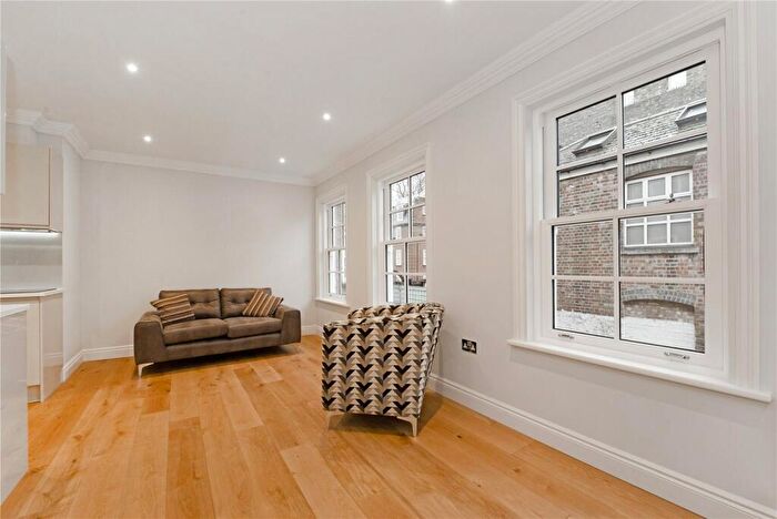 3 Bedroom Flat To Rent In Pleasant Place, Islington, N1