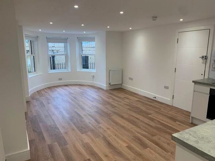 Studio To Rent In Marine Parade, Brighton, BN2