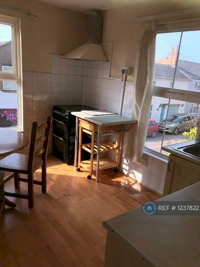 2 Bedroom Flat To Rent In High Street, Sutton, Ely, CB6