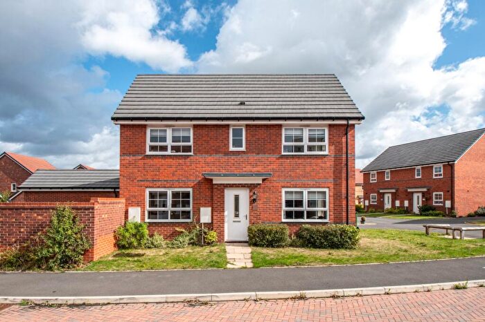 3 Bedroom Detached House For Sale In Chimney Way, Stoke Prior, Bromsgrove, Worcestershire, B60