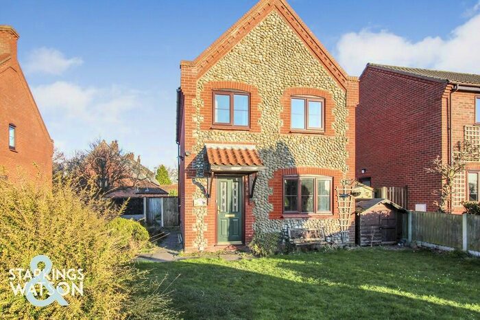 3 Bedroom Detached House To Rent In Catfield Court, Back Lane, Catfield., NR29