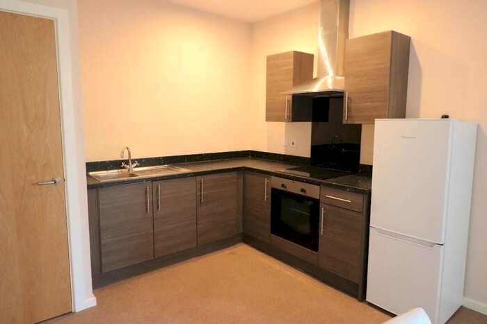 1 Bedroom Flat To Rent In Metropolitan House, Manchester, M16